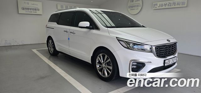 Kia Canival 2019 — photo 4