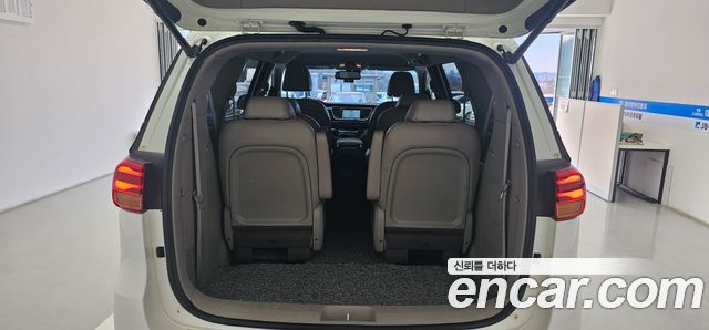 Kia Canival 2019 — photo 11