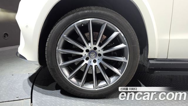 Mercedes-Benz GLS-Class 2017 — photo 5