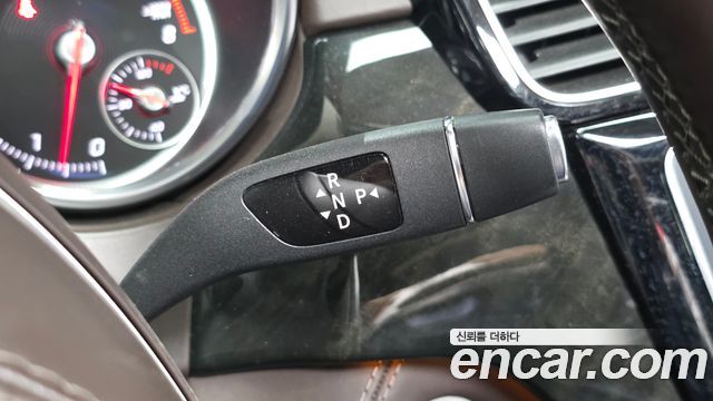 Mercedes-Benz GLS-Class 2017 — photo 9