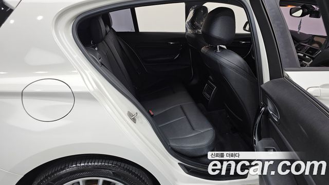 BMW 1-Series 2016 — photo 12