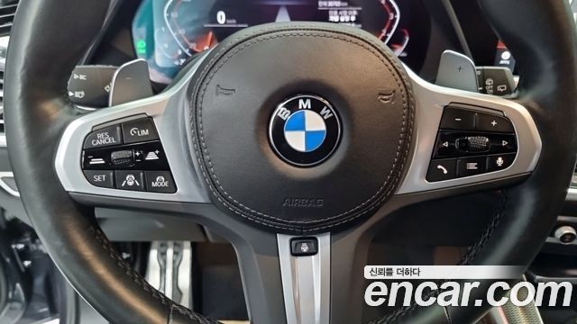 BMW X5 2022 — photo 12