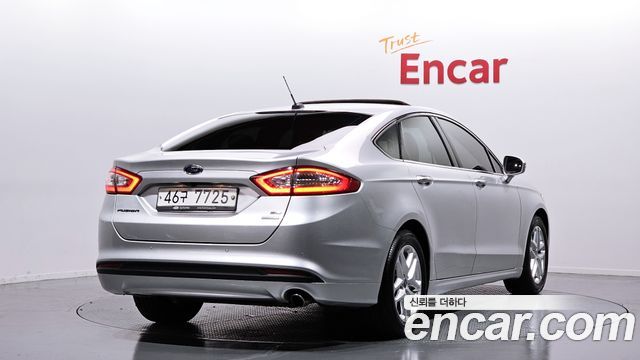 Ford Fusion 2013 — photo 2