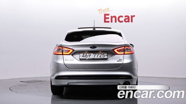 Ford Fusion 2013 — photo 4