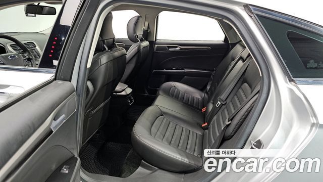 Ford Fusion 2013 — photo 12