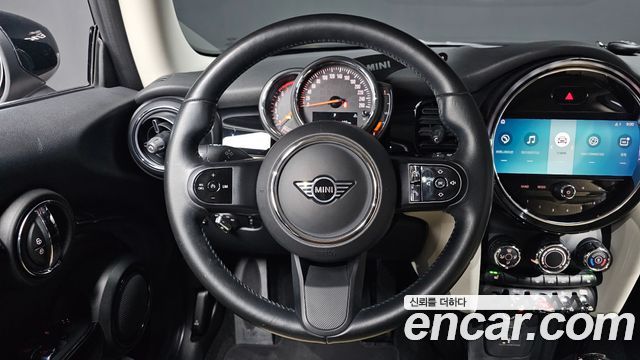 Mini Cooper 2022 — photo 13