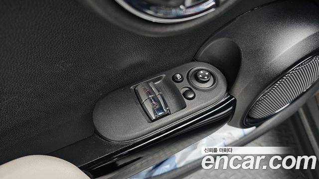 Mini Cooper 2022 — photo 17