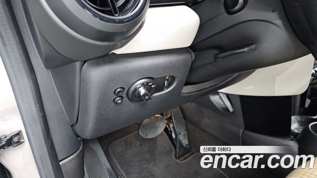 Mini Cooper 2022 — photo 18