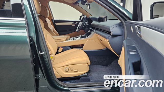 Genesis GV80 2023 — photo 11