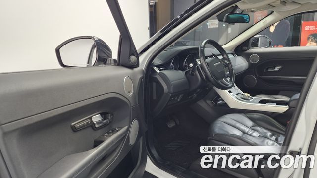 Land Rover Range Rover Evoque 2015 — photo 10