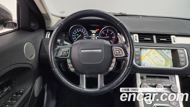 Land Rover Range Rover Evoque 2015 — photo 13