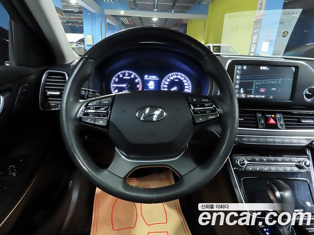 Hyundai Grandeur 2017 — photo 9