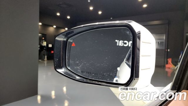 KG Mobility Torres 2023 — photo 18