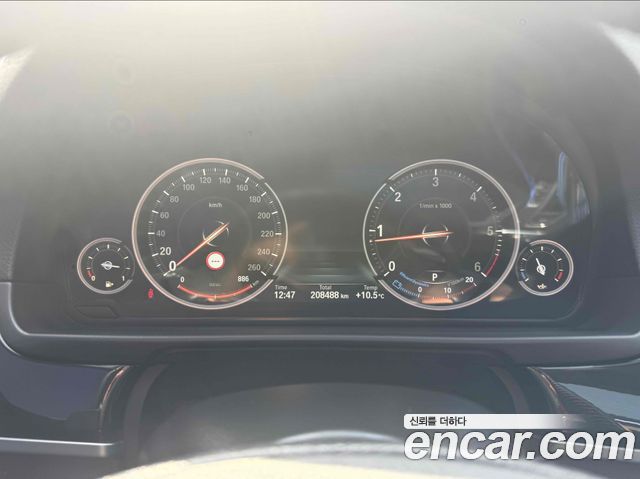 BMW 5-Series 2014 — photo 8