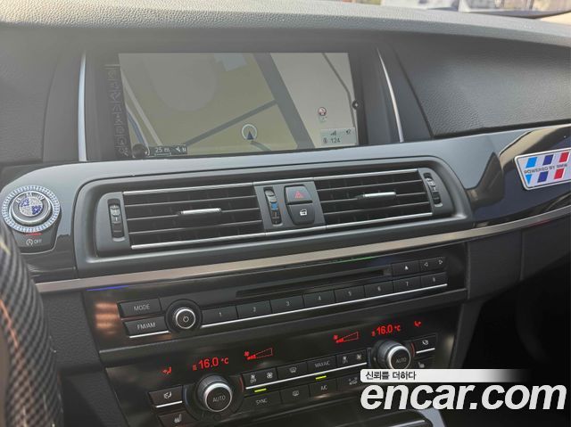 BMW 5-Series 2014 — photo 9