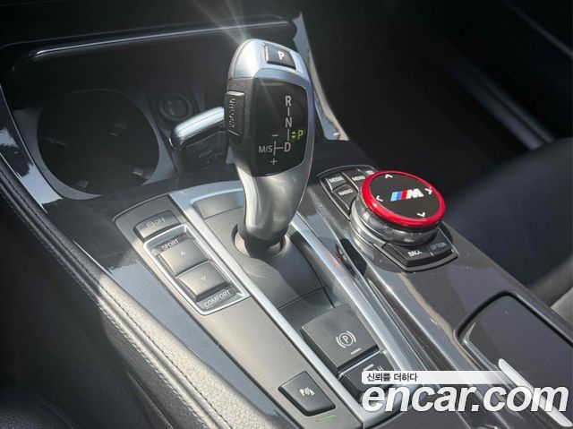 BMW 5-Series 2014 — photo 11