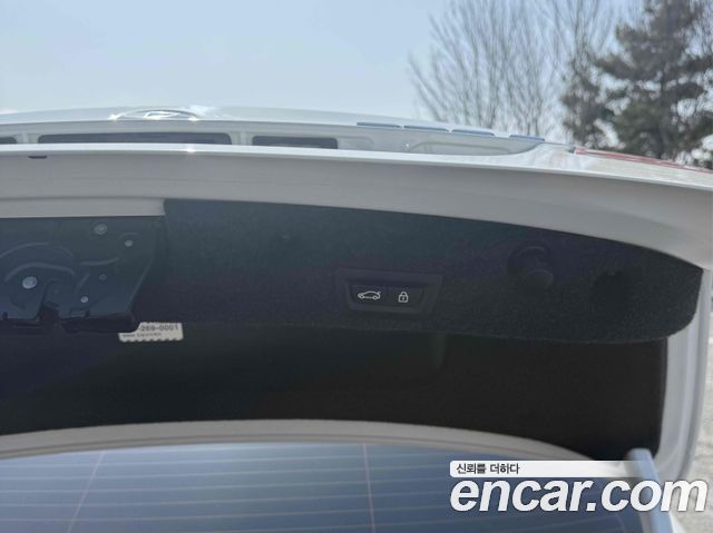 BMW 5-Series 2014 — photo 14