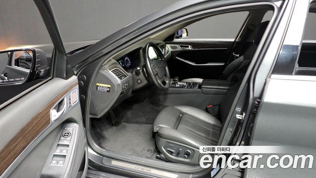 Genesis G80 2018 — photo 10