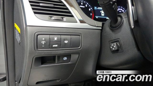 Genesis G80 2018 — photo 15