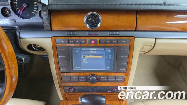 Volkswagen Phaeton 2006 — photo 16