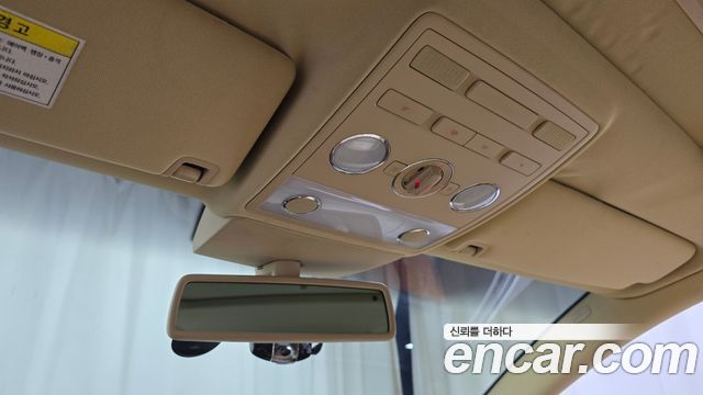 Volkswagen Phaeton 2006 — photo 17
