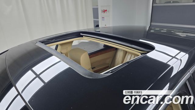 Volkswagen Phaeton 2006 — photo 19