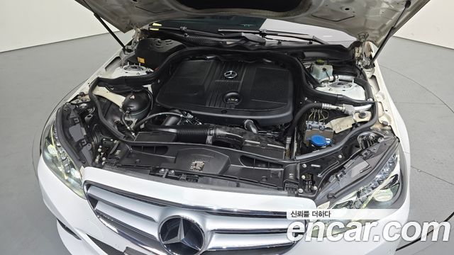 Mercedes-Benz E-Class 2014 — photo 6