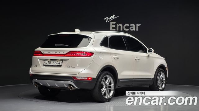 Lincoln MKC 2017 — photo 2