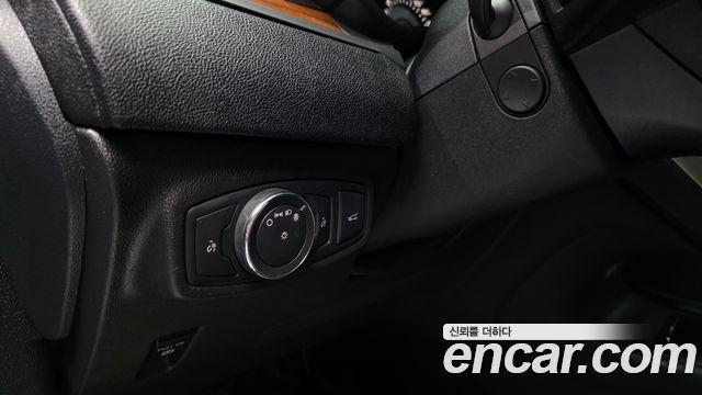 Lincoln MKC 2017 — photo 17