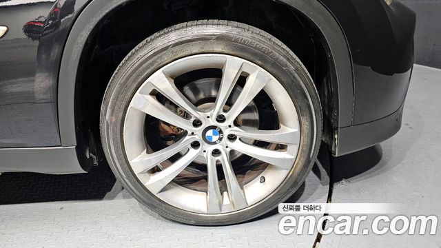 BMW X1 2011 — photo 5