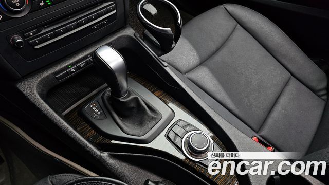 BMW X1 2011 — photo 9