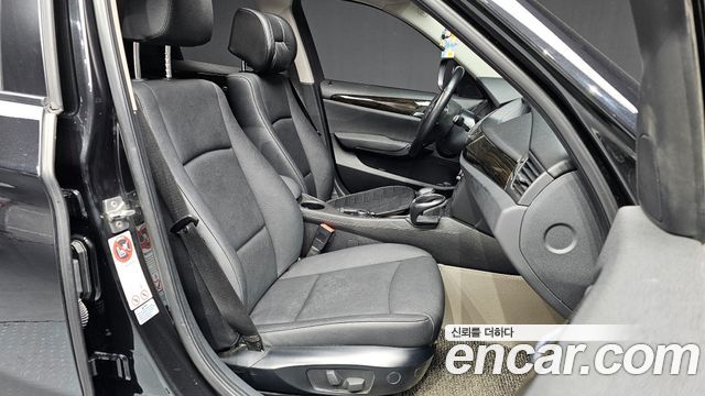 BMW X1 2011 — photo 10