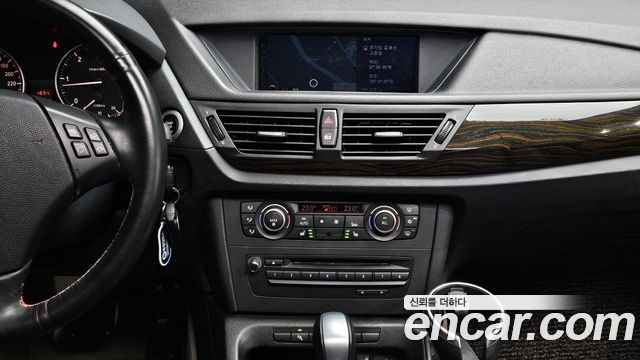 BMW X1 2011 — photo 15