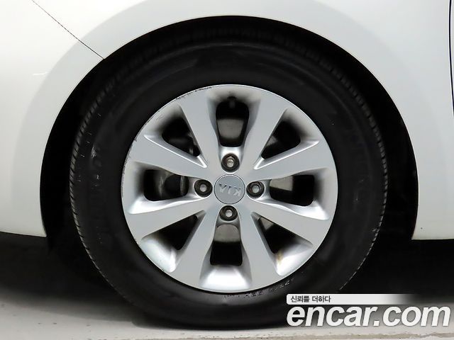 Kia pride 2014 — photo 20