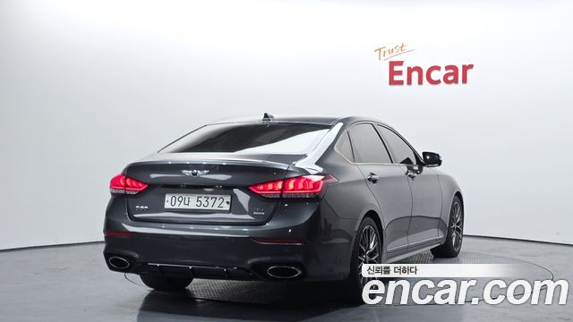Genesis G80 2018 — photo 2