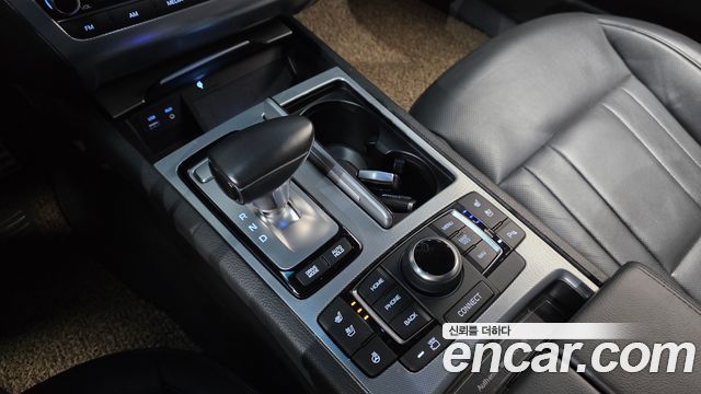 Genesis G80 2018 — photo 9