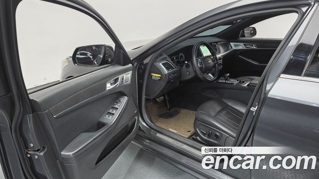 Genesis G80 2018 — photo 11
