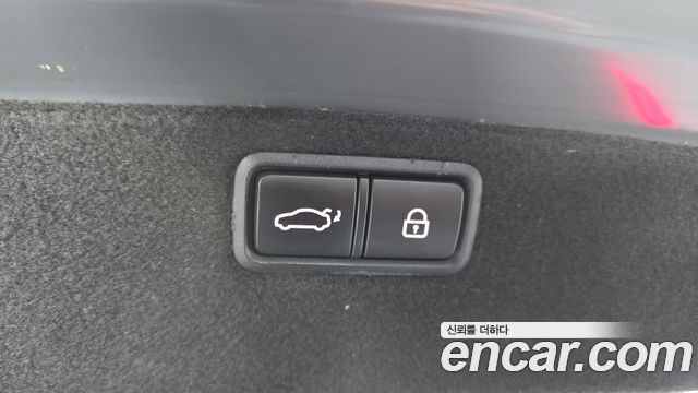Genesis G80 2018 — photo 20