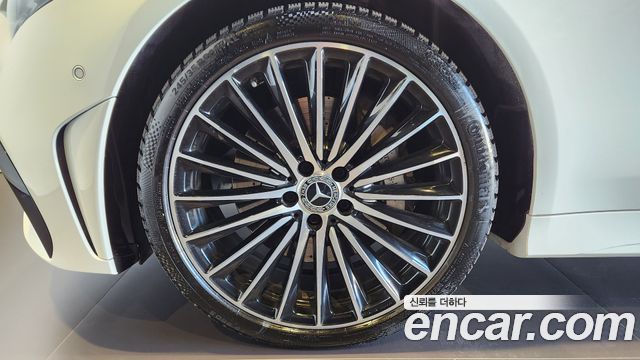 Mercedes-Benz CLS-Class 2023 — photo 5