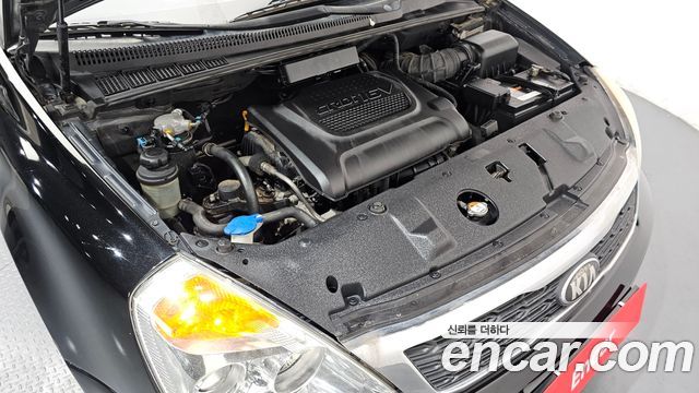 Kia Canival 2013 — photo 6