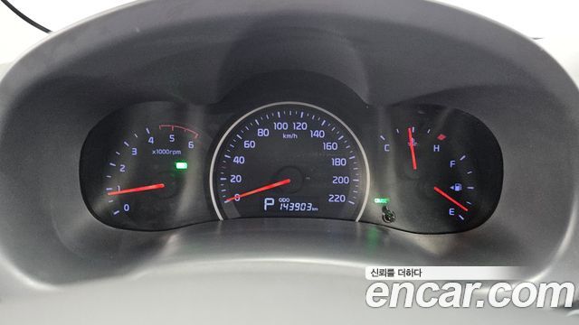 Kia Canival 2013 — photo 8