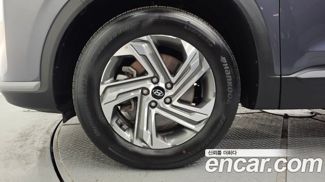 Hyundai Santafe 2023 — photo 5