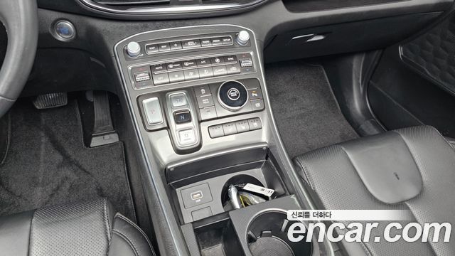 Hyundai Santafe 2023 — photo 9