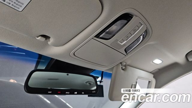 Kia K7 2020 — photo 17