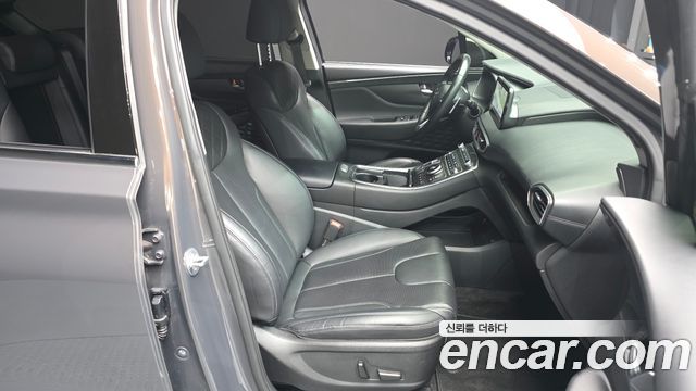 Hyundai Santafe 2021 — photo 11