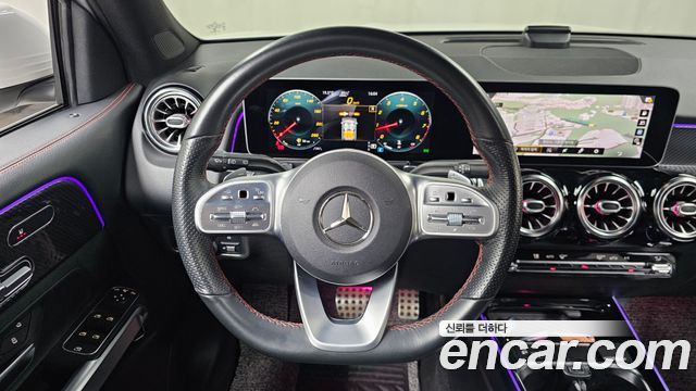 Mercedes-Benz GLB-Class 2020 — photo 13