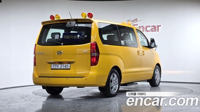 Hyundai Starex 2019 — photo 2