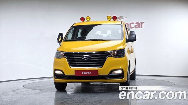 Hyundai Starex 2019 — photo 3
