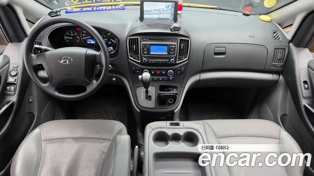 Hyundai Starex 2019 — photo 7