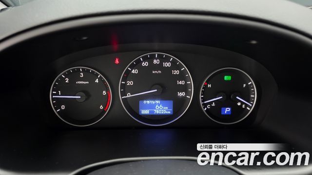 Hyundai Starex 2019 — photo 8
